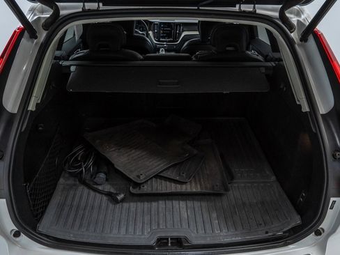 Used 2021 Volvo XC60 T8 Inscription w/ Advanced Package image 29