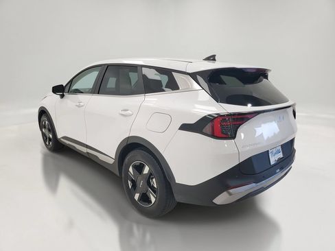 Used 2026 Kia Sportage LX FWD image 5