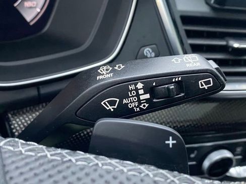 Used 2023 Audi SQ5 Prestige image 48