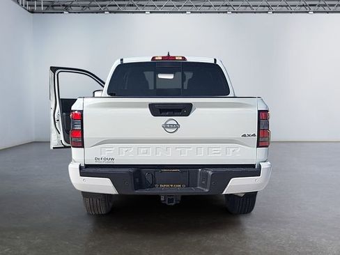 New 2026 Nissan Frontier SV w/ SV Convenience Package image 4