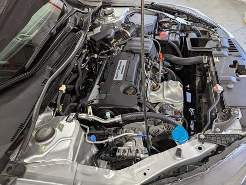 Used 2015 Honda Accord LX image 41