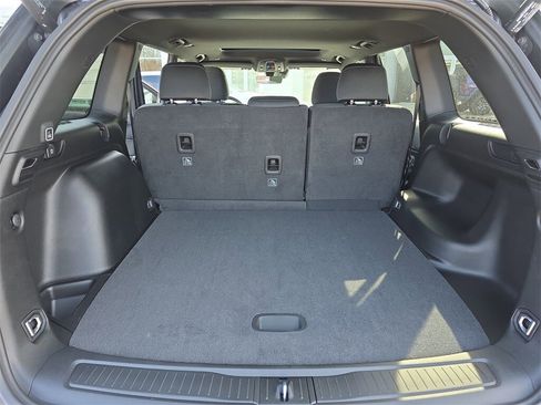 New 2026 Jeep Grand Cherokee Laredo X image 12