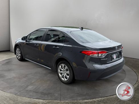 Used 2023 Toyota Corolla LE FWD image 3