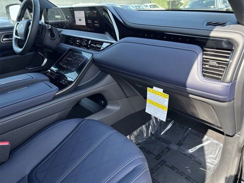 New 2026 INFINITI QX80 4WD w/ Sport Exterior Package image 10