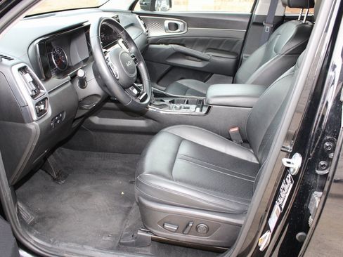 Used 2022 Kia Sorento SX image 16