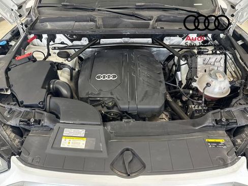 Used 2021 Audi Q5 Prestige w/ Prestige Package image 4