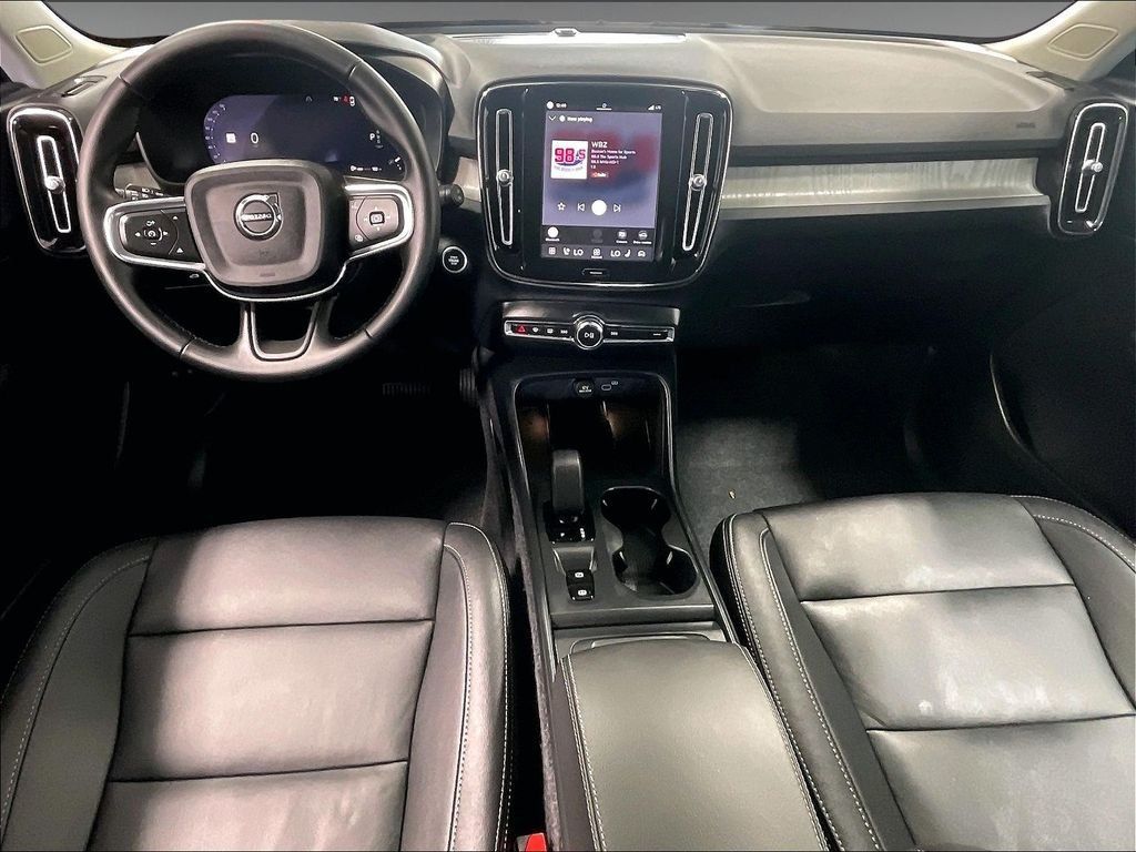 Used 2026 Volvo XC40 B5 Core AWD/4WD image 22