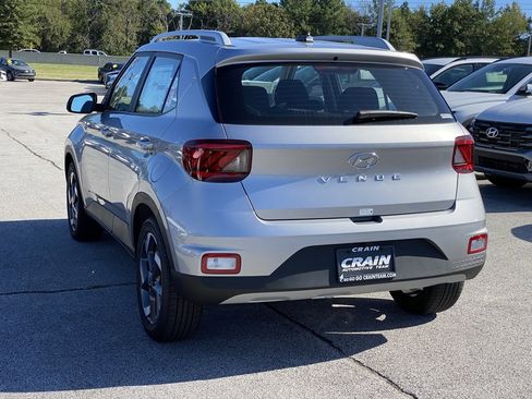 New 2026 Hyundai Venue SEL image 5