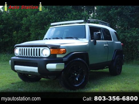 Used 2008 Toyota FJ Cruiser 4WD image 1