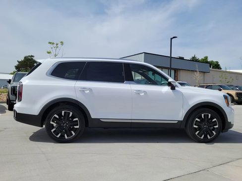 Certified 2024 Kia Telluride SX w/ Towing Package AWD/4WD image 6