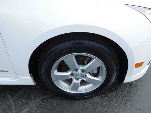 Used 2014 Chevrolet Cruze LT w/ RS Package FWD image 9