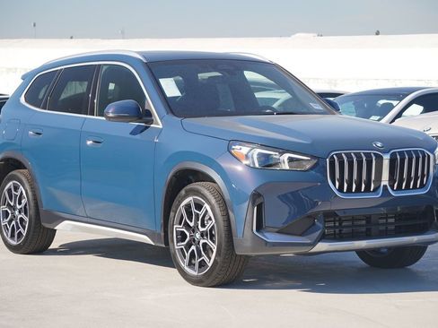 New 2026 BMW X1 xDrive28i w/ Technology Package image 3