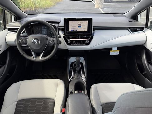 New 2025 Toyota Corolla SE image 32