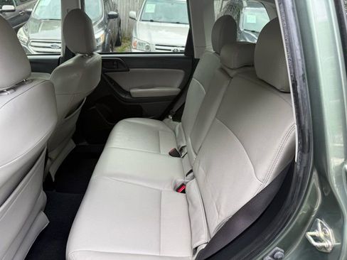 Used 2015 Subaru Forester 2.5i Premium AWD/4WD image 18
