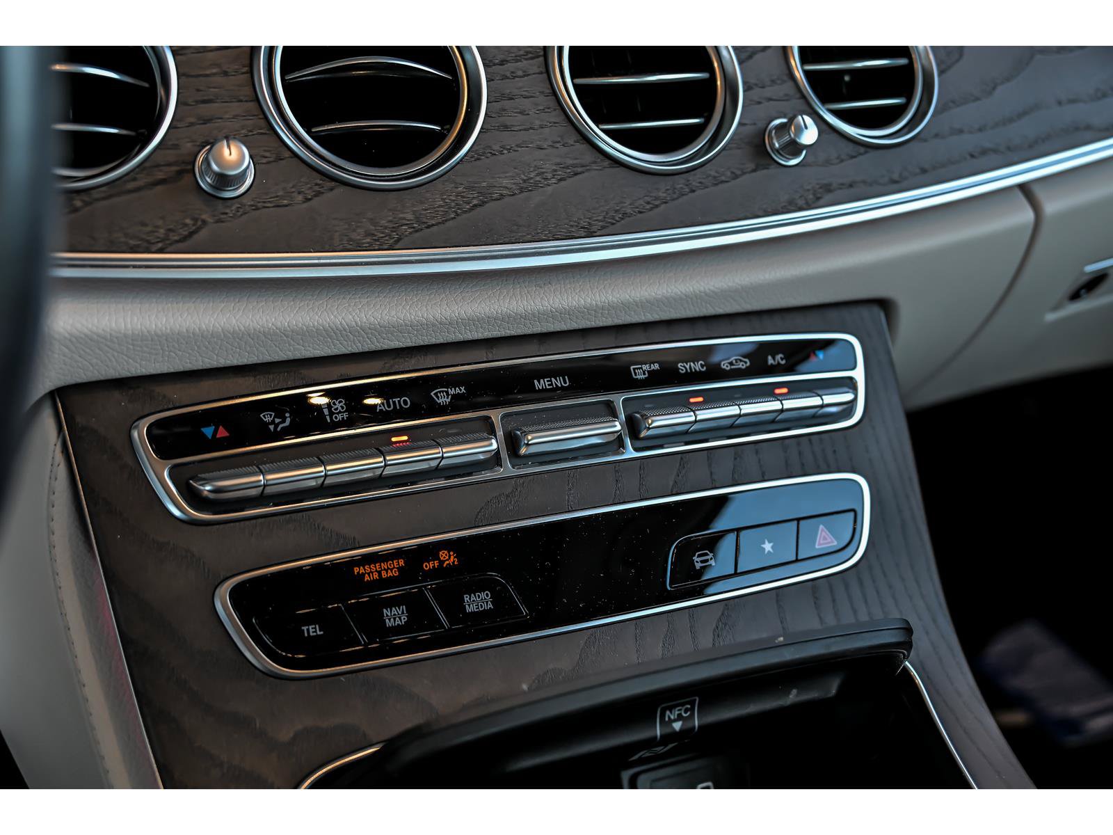Certified 2022 Mercedes-Benz E 450 4MATIC Sedan image 21