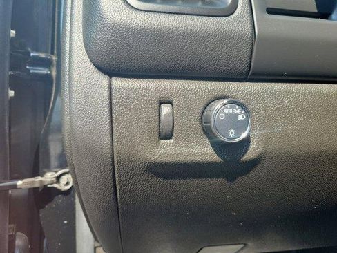 Used 2022 Chevrolet Colorado LT w/ Fleet Safety Package image 14