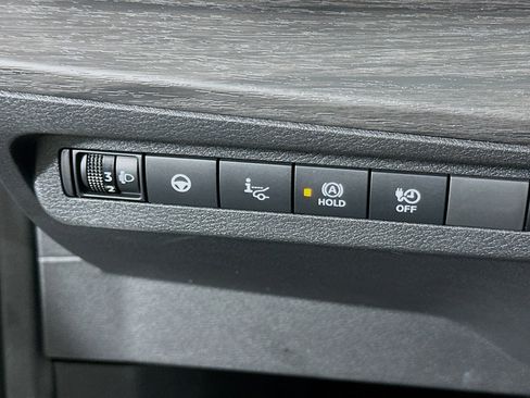 Used 2023 Nissan Ariya FWD image 17