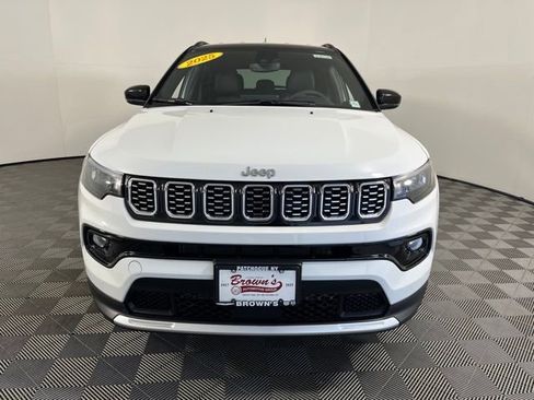 Used 2025 Jeep Compass Limited image 2
