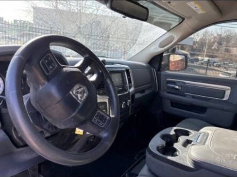 Used 2016 RAM 2500 SLT image 9