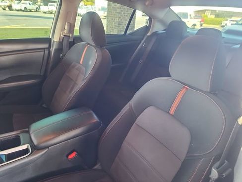 Used 2024 Nissan Sentra SR FWD image 10