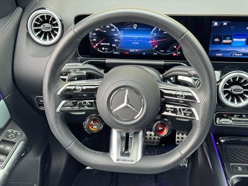 Used 2025 Mercedes-Benz GLA 35 AMG 4MATIC w/ AMG Aerodynamics Package image 21