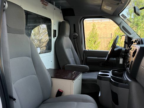 Used 2012 Ford E-150 and Econoline 150 w/ PWR Group RWD image 18