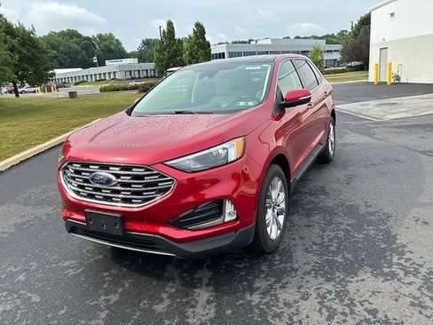 Used 2022 Ford Edge Titanium w/ Class II Trailer Tow Package AWD/4WD image 17