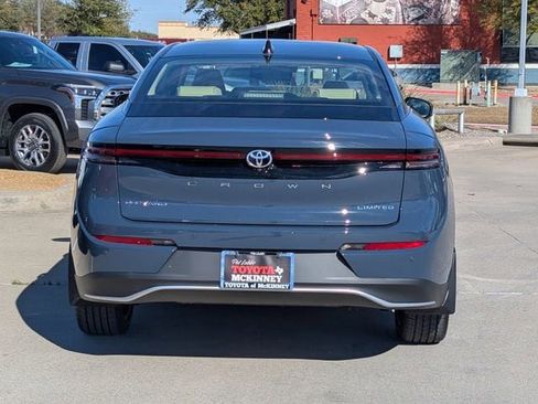 New 2026 Toyota Crown Limited image 5