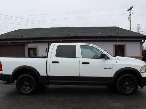 Used 2013 RAM 1500 ST w/ SXT Appearance Group image 3