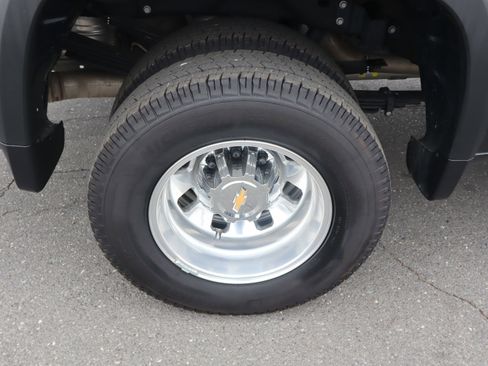 Used 2024 Chevrolet Silverado 3500 High Country w/ Technology Package image 42