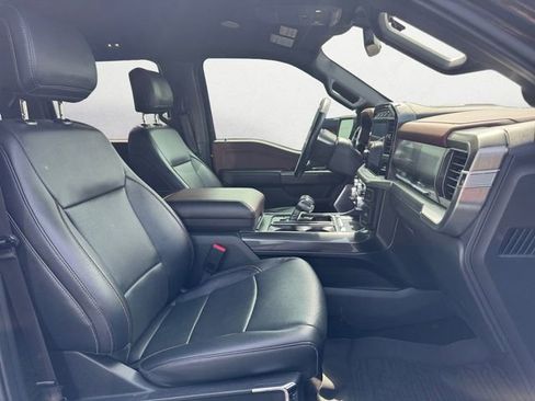 Used 2022 Ford F150 Lariat w/ Equipment Group 502A High AWD/4WD image 15