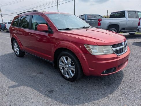 Used 2010 Dodge Journey SXT w/ Rear Seat Video Group FWD image 8