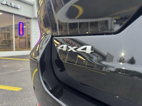 Certified 2025 Jeep Grand Cherokee Limited image 34