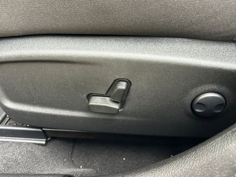 Used 2022 Dodge Charger GT w/ Blacktop Package image 17