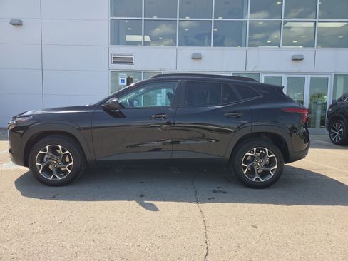 Used 2025 Chevrolet Trax LT w/ Driver Confidence Package FWD image 8