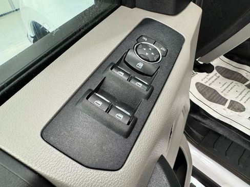 Used 2020 Ford F250 XL w/ STX Appearance Package AWD/4WD image 9