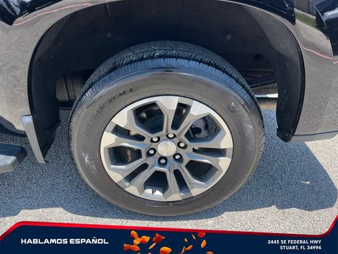 Used 2022 Chevrolet Silverado 1500 High Country w/ Z71 Off-Road Package AWD/4WD image 9