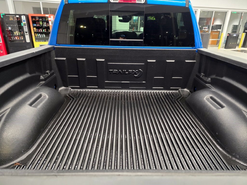 Used 2025 RAM 1500 Big Horn AWD/4WD image 6