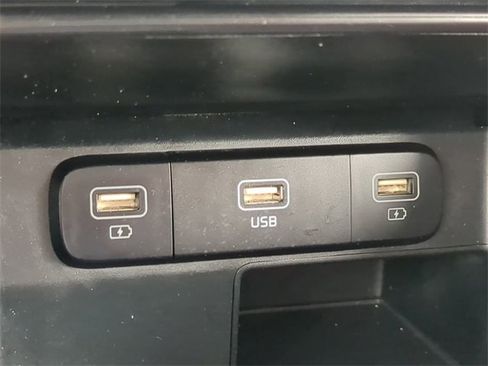 Used 2022 Kia Sorento LX image 20