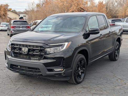 Certified 2025 Honda Ridgeline Black Edition image 10