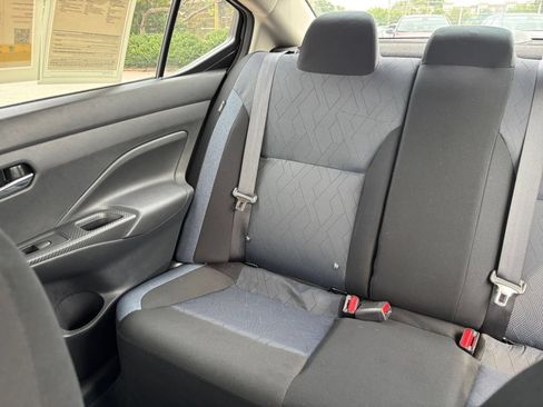 Used 2025 Nissan Versa SV FWD image 38