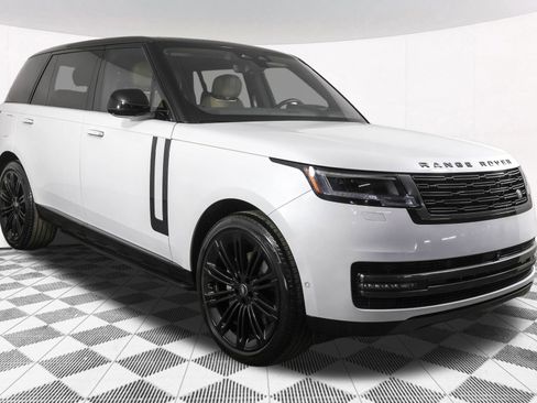 Used 2024 Land Rover Range Rover Long Wheelbase SE image 15