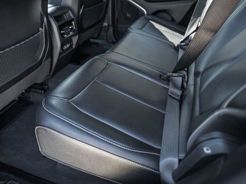 Used 2024 Jeep Grand Cherokee Limited image 33