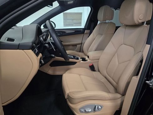 New 2026 Porsche Macan image 14