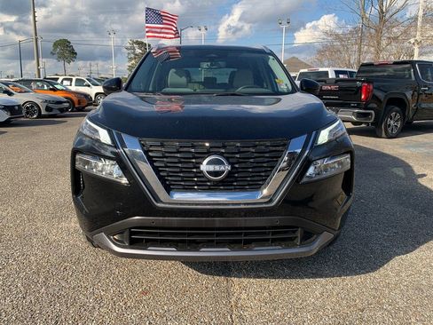 Used 2023 Nissan Rogue SL w/ SL Premium Package image 3