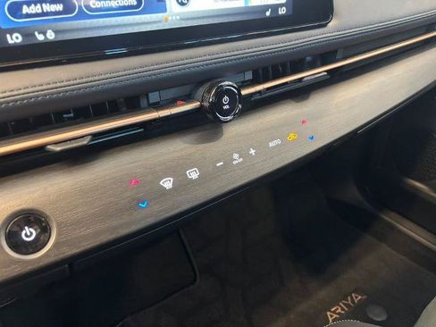 Certified 2024 Nissan Ariya FWD image 23