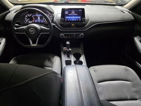 Used 2019 Nissan Altima 2.5 S FWD image 9