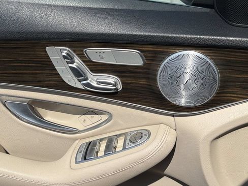 Used 2020 Mercedes-Benz C 300 Sedan image 14