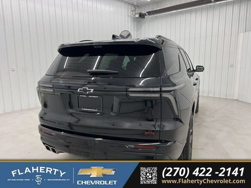 Used 2024 Chevrolet Traverse RS w/ LPO, Floor Liner Package AWD/4WD image 3