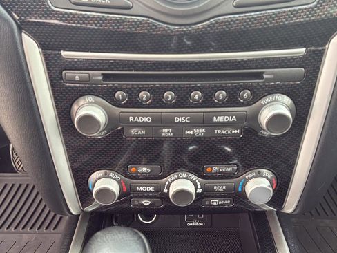 Used 2020 Nissan Pathfinder SL FWD image 31